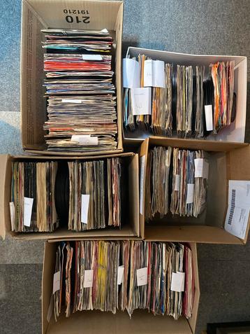 Grote Partij Singles - Ca. 600 Stuks beschikbaar voor biedingen