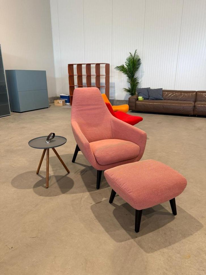 Montis Enzo fauteuil met hokker, Huis en Inrichting, Fauteuils, Zo goed als nieuw, Stof, 75 tot 100 cm, 75 tot 100 cm, Ophalen
