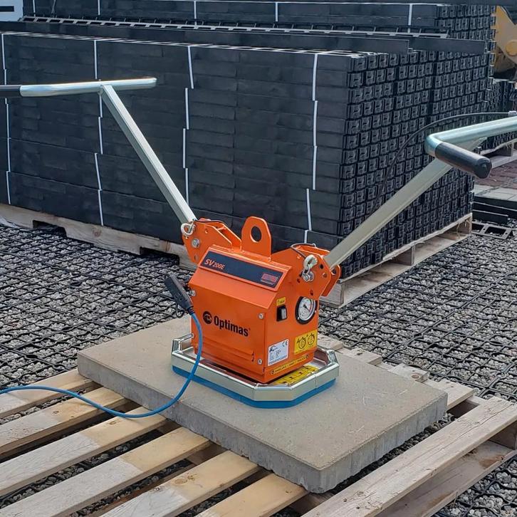 Optimas SV200E (bj 2022), Zakelijke goederen, Machines en Bouw | Pompen en Compressoren