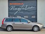 Volvo V70 2.4 D5 Summum |Xenon| Leder|Automaat|, Gebruikt, Beige, 179 €/maand, 2000 kg