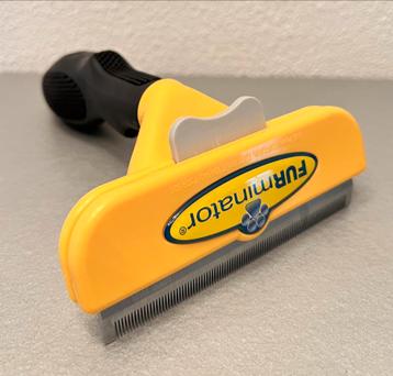 Honden borstel Furminator beschikbaar voor biedingen