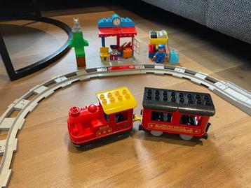 Duplo trein complete set met brug en uitbreiding rails  beschikbaar voor biedingen