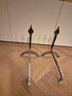 2 smeedijzeren haardbokken voor open haard, Antiek en Kunst, Ophalen