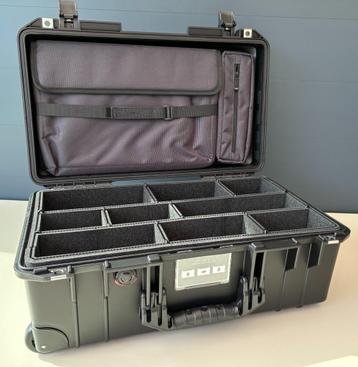 Peli Air Case 1535 m. Trolley, Trekpak, Lid Org. & TSA Latch beschikbaar voor biedingen