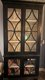 Grote vitrinekast - 225x130x35 cm koloniale stijl, Huis en Inrichting, Kasten | Boekenkasten, Ophalen, Gebruikt, 100 tot 150 cm
