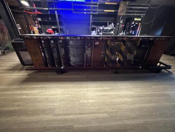 Bar uit SPACEBAR Enschede beschikbaar voor biedingen