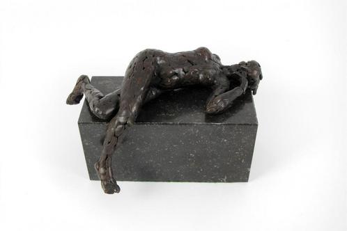 Liggend Naakt, Bronzen Sculptuur Jacques (Jaap) Hartman 28cm, Antiek en Kunst, Kunst | Beelden en Houtsnijwerken, Ophalen of Verzenden