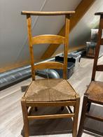 Oude bidstoel met rieten zitting, Huis en Inrichting, Stoelen, Ophalen, Gebruikt, Bruin, Eén