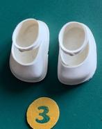 Poppenschoentjes, drie paar, Ophalen of Verzenden, Gebruikt, Accessoires