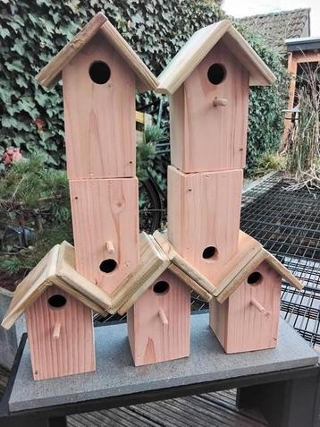 Nestkasjes  vogelhuisjes voederkasjes  beschikbaar voor biedingen