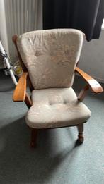 Oude grote stoel met kussens gratis, Ophalen of Verzenden, Zo goed als nieuw, 75 tot 100 cm