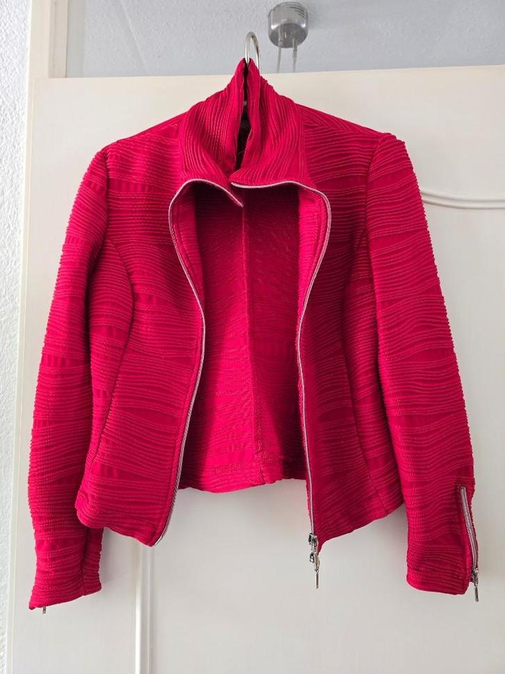 @ Rood Stijlvol Jasje joseph ribkoff maat m, Kleding | Dames, Jasjes, Kostuums en Pakken, Zo goed als nieuw, Jasje, Maat 38/40 (M)