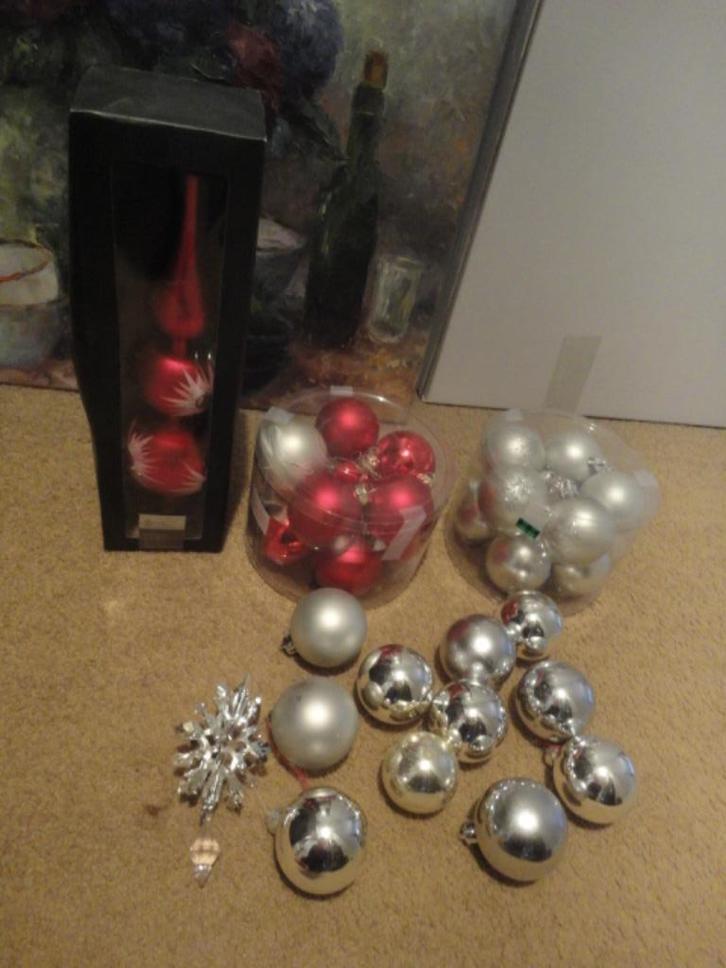 diverse kunststof KERSTBALLEN + glazen PIEK, Diversen, Kerst, Zo goed als nieuw, Ophalen of Verzenden