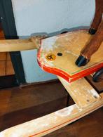 Antiek brocante grote oude houten paard op plank en wielen, Antiek en Kunst, Antiek | Speelgoed, Ophalen