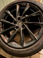 18 inch licht met velgen met winter banden, Auto-onderdelen, 18 inch, Gebruikt, Banden en Velgen, 235 mm