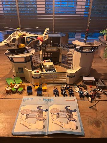 Playmobil politiebureau incl helicopter en politieauto