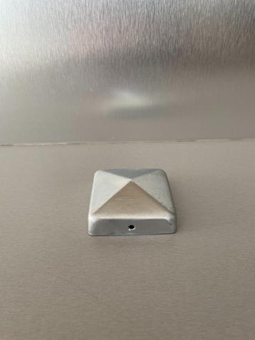 Paal ornament piramide 7 x 7 cm verzinkt beschikbaar voor biedingen
