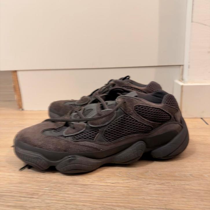 Adidas Yeezy 500 Granite - maat 44 2/3, Kleding | Heren, Schoenen, Zo goed als nieuw, Sneakers of Gympen, Zwart, Ophalen of Verzenden