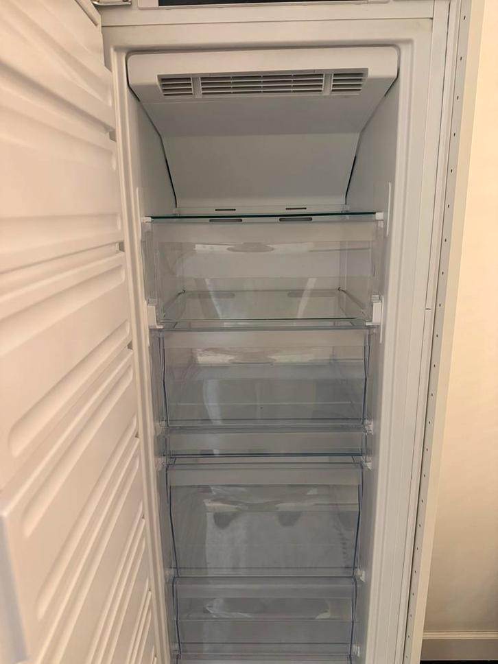 Ikea Frysa Diepvrieskast - Vrijstaand, Witgoed en Apparatuur, Vriezers en Diepvrieskisten, Zo goed als nieuw, Vrijstaand, Vrieskast