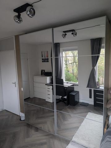 Ikea PAX kast met spiegeldeuren