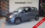 Toyota Yaris 1.3 VVT-i S-Line | trekhaak | jaarbeurt | deel-, Voorwielaandrijving, Stof, Gebruikt, Zwart