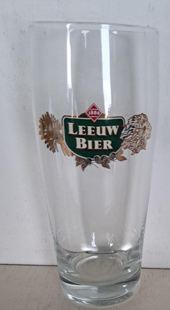 Leeuw Pilsener Glas Fluitje logo 2003, Verzamelen, Biermerken, Zo goed als nieuw, Glas of Glazen, Leeuw, Ophalen of Verzenden