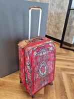 Oilily koffer 74x42x23 cm + beauty case, 35 tot 45 cm, Zacht kunststof, Uitschuifbare handgreep, Zo goed als nieuw
