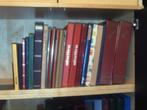 (AE) Verhuisdoos stampvol boeken  met zegels (16 grote en 4, Ophalen of Verzenden, Buitenland
