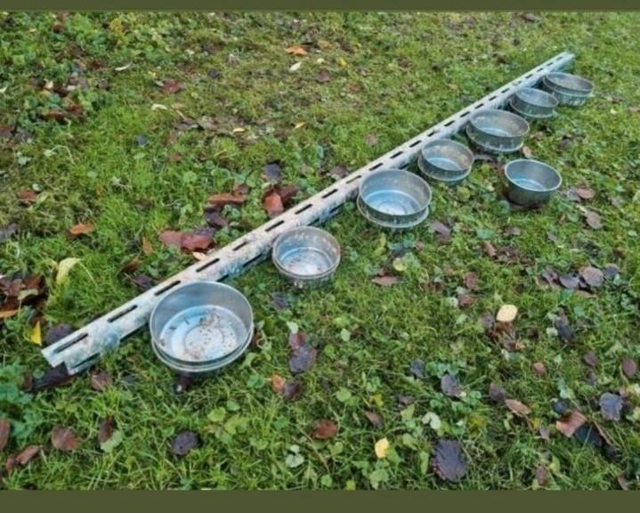 Zware kwaliteit voer systeem balk 180 cm lang drink voer bak, Dieren en Toebehoren, Vogels | Toebehoren, Zo goed als nieuw, Eten en Drinken