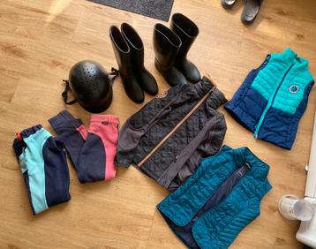Paardrij kleding set beschikbaar voor biedingen