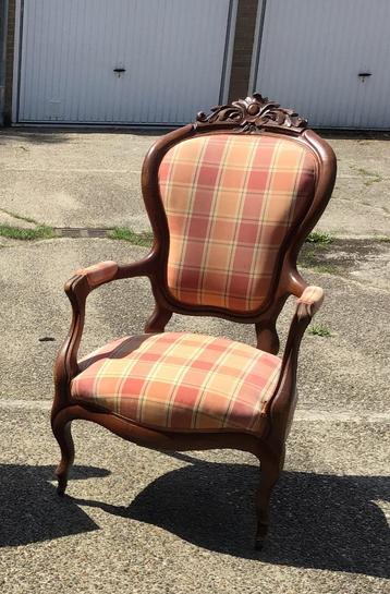 Antieke Louis Philippe Voltaire fauteuil  beschikbaar voor biedingen