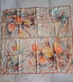 Vintage Sjaal met Bloemmotief van zijde, Ophalen of Verzenden, Gedragen