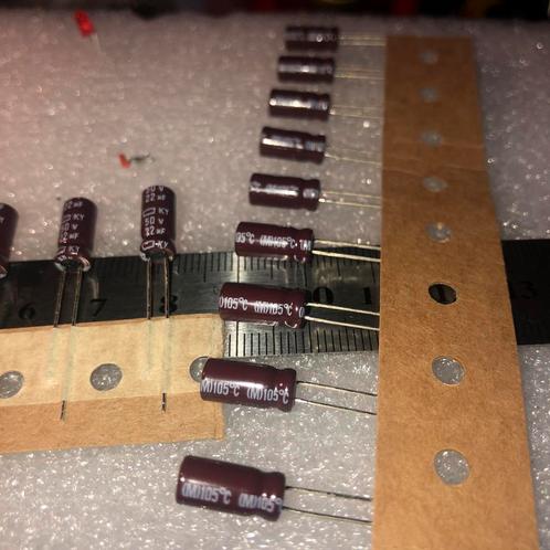 4 stuks 22uF 50v Chemi-Con KY serie, Hobby en Vrije tijd, Elektronica-componenten, Nieuw, Ophalen of Verzenden