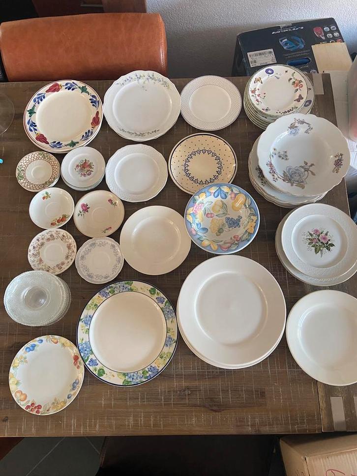 73 diner borden soep borden gebaksborden ontbijt borden, Antiek en Kunst, Antiek | Servies compleet, Ophalen of Verzenden