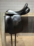 Prestige dressuurzadel 18 inch, Dieren en Toebehoren, Paarden en Pony's | Zadels, Ophalen of Verzenden, Dressuur