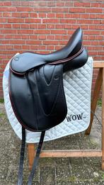 WOW 17 inch zwart dressuurzadel, Ophalen, Zo goed als nieuw, Dressuur