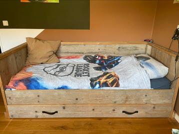 Mooi bed van steigerhout! beschikbaar voor biedingen
