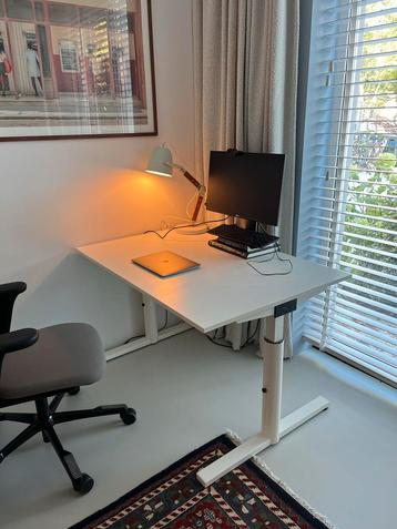 Stevig Gispen Bureau - Verstelbaar & Demonteerbaar beschikbaar voor biedingen