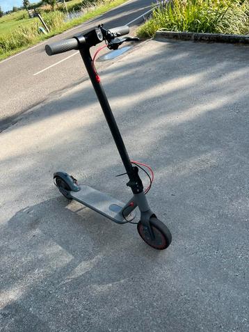 Mooie elektrische step beschikbaar voor biedingen