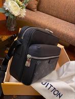 Louis Vuitton Outdoor Messenger Bag Nieuw, Overige merken, Zwart, Nieuw, Ophalen of Verzenden