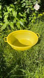 Gele plastic teil, kinderbadje, 36 cm x 46 cm , 20 vm hoog, Ophalen, Gebruikt