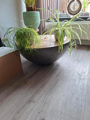 Ibiza Bijzettafel beschikbaar voor biedingen