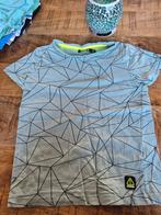 T'shirt 110/116, Ophalen of Verzenden, Zo goed als nieuw, Jongen, Shirt of Longsleeve