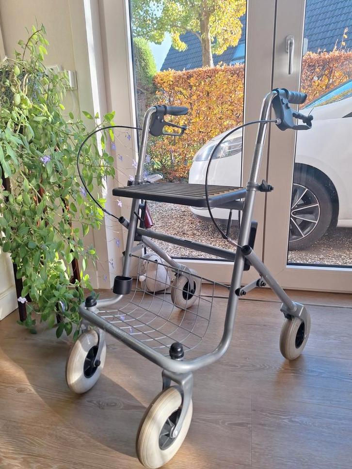 Thuasne Rollator zgan, Diversen, Rollators, Zo goed als nieuw, Lichtgewicht, Ophalen