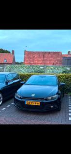 Volkswagen Scirocco 1.4 TSI Highline plus DSG 2011 Zwart, Auto's, 4 cilinders, Zwart, Origineel Nederlands, Particulier