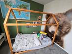 Kinderbed huisje van Petit Amélie, Ophalen, Zo goed als nieuw