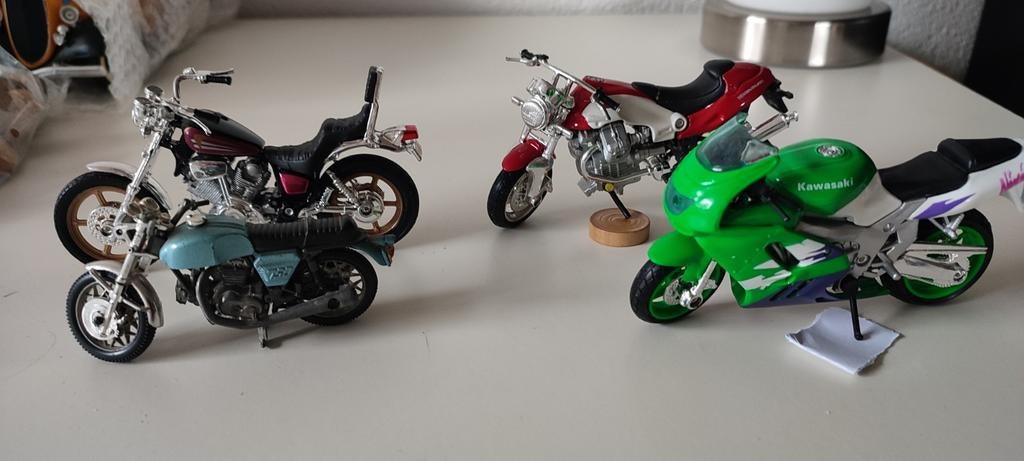 Schaalmodel motoren, Ophalen of Verzenden, Gebruikt, 1:144 of kleiner