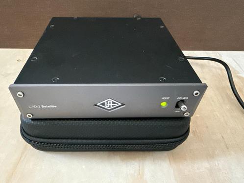 Universal Audio UAD-2 Satellite TB3 Quad – met 135 plugins!, Audio, Tv en Foto, Professionele Audio-, Tv- en Video-apparatuur
