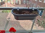 2 plantenbakken met ophang haken, Tuin en Terras, Ophalen, Kunststof, Minder dan 30 cm, Balkon