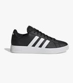 Sneakers Adidas maat 42 nieuw in doos!, Kleding | Heren, Schoenen, Zwart, Nieuw, Ophalen of Verzenden, Sneakers of Gympen